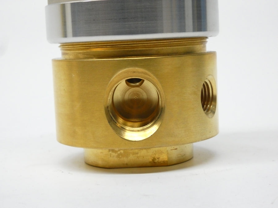 TESCOM 01531495 44-3214H283 200PSI NSNP