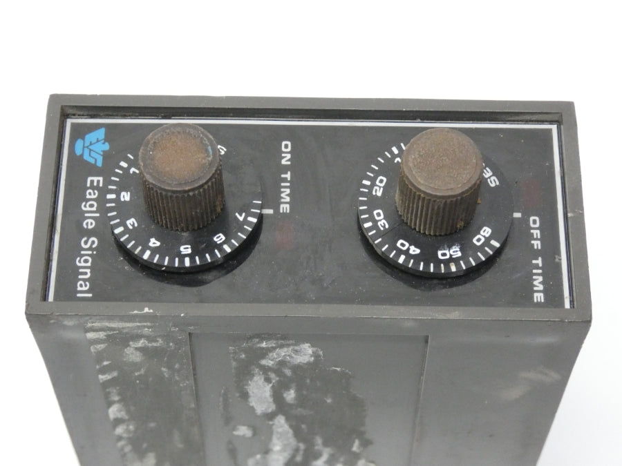 EAGLE SIGNAL DA1411A3 120V 10A UNMP