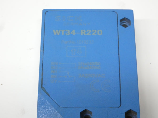 SICK WT34-R220 1019233 12-240VDC 3A NSNP