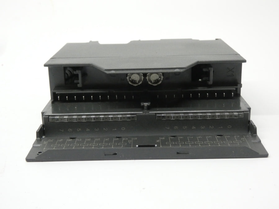 SIEMENS 6ES7322-1BH01-0AA0 F/W 09 24V 0.5A NSMP