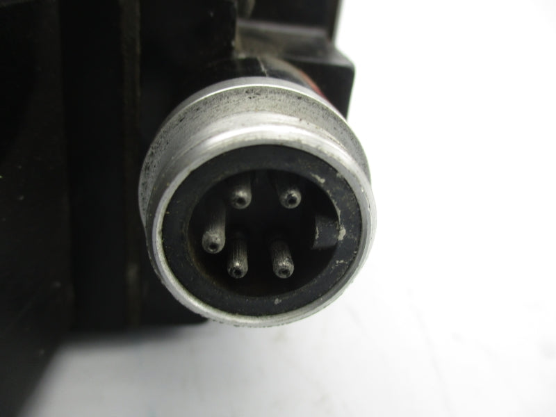 PARKER D63W4C456Y 120V 72A 3000PSI UNMP