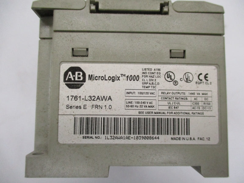 ALLEN BRADLEY 1761-L32AWA SER. E F/W 1.0 240V UNMP