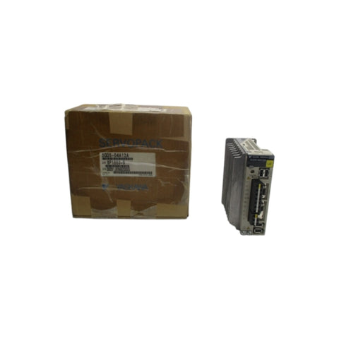 YASKAWA SGDS-04A12A 200-230V 4.7A NSMP