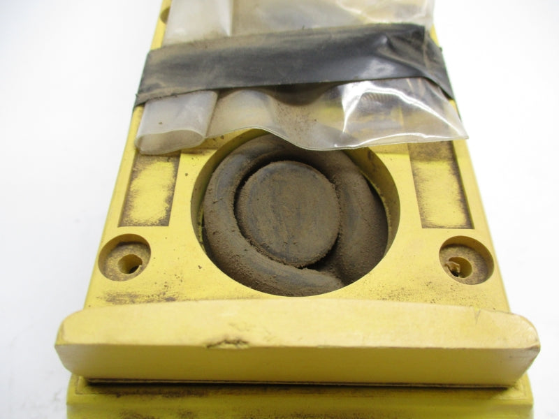 HUBBELL BULL2020PBP 250V 6A UNMP