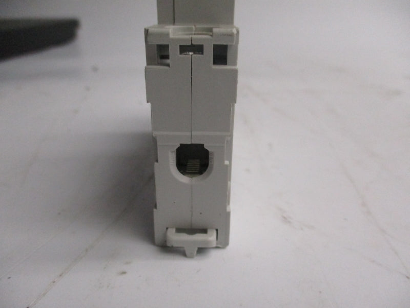 SCHNEIDER ELECTRIC M9F22110 277V 10A UNMP