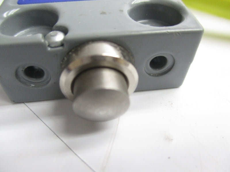 SQUARE D MS01S0300 SER. B 125/250VAC 10A NSNP