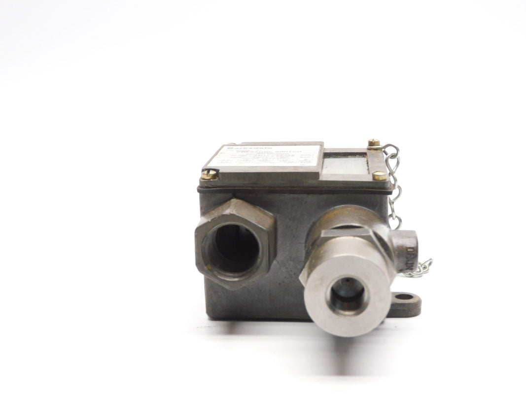 BARKSDALE 9675-0 600V 2A 20-200PSI NSNP