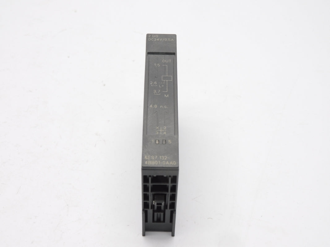 SIEMENS 6ES7132-4BB01-0AA0 24VDC 0.5A NSNP