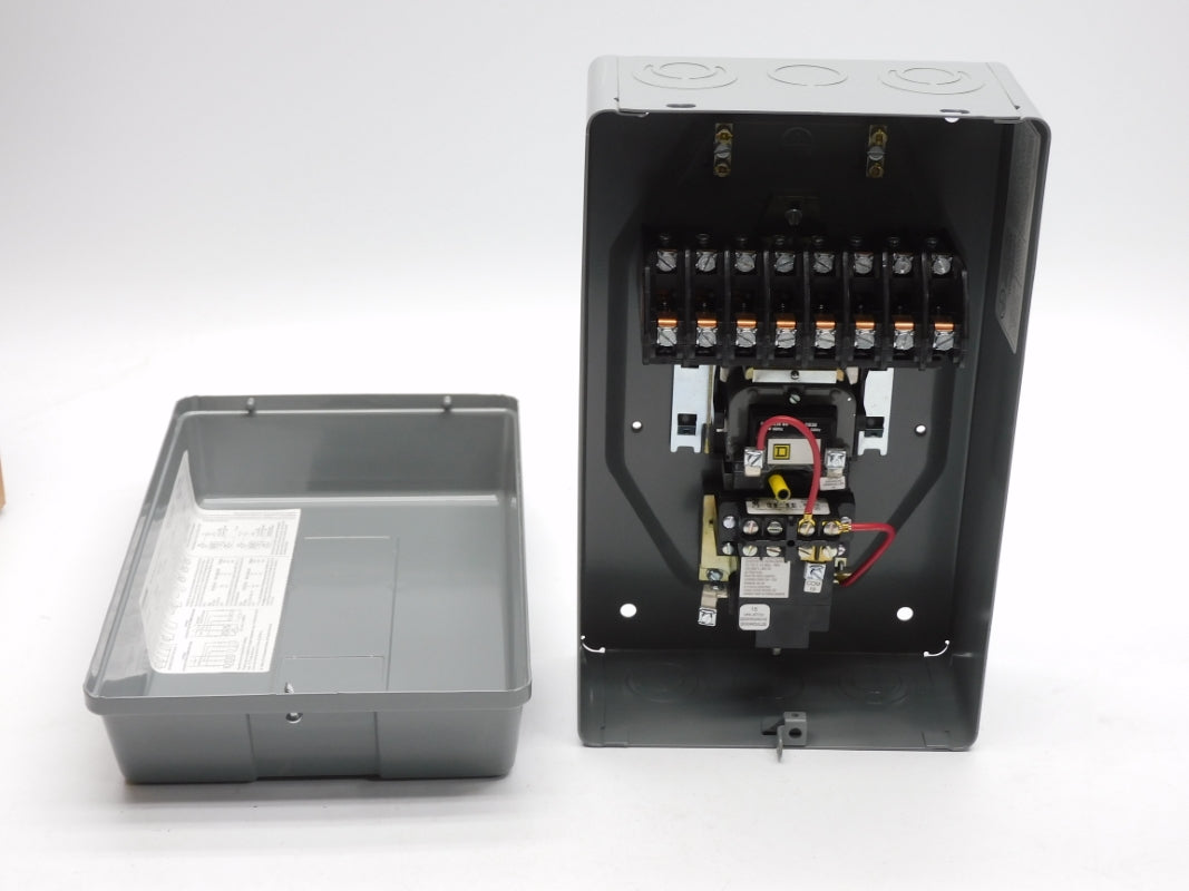 SQUARE D 8903LXG80V02 SER. B 120V 30A NSMP