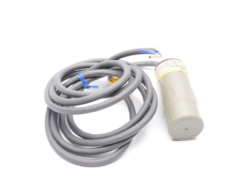OMRON E2K-C25MY1-US 100-240VAC 2M NSMP