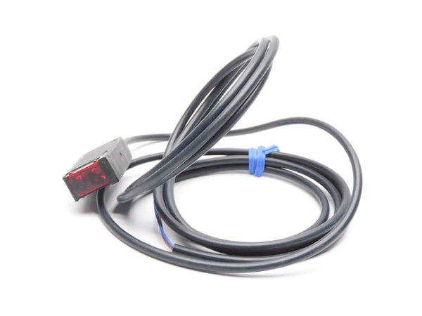 OMRON E3S-AT31-L 10-30VDC NSNP