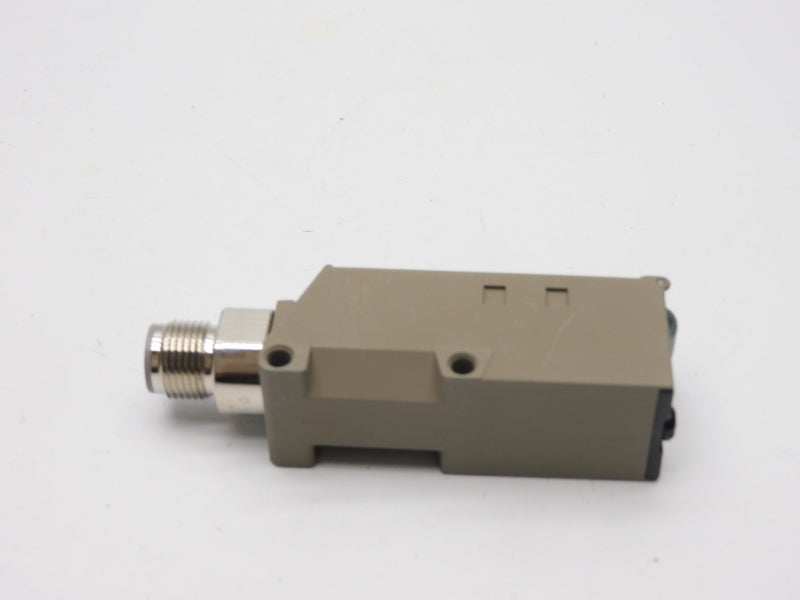 OMRON E3S-CT66-L 10-30VDC NSNP
