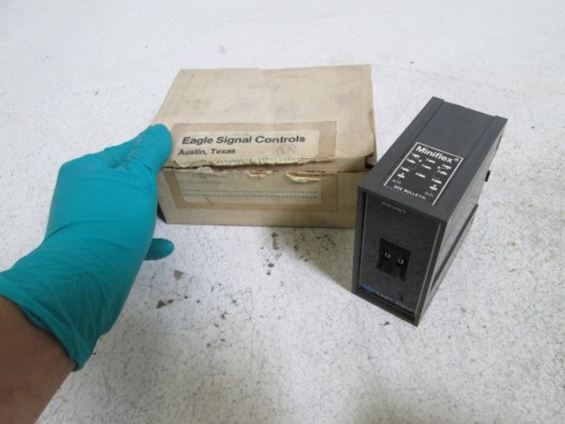 EAGLE SIGNAL COUNTER DZ101A310  NSMP