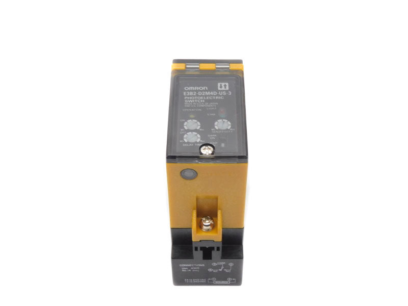 OMRON E3B2-D2M4D-US-3 24-240VAC 3A NSNP