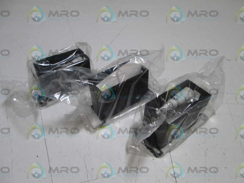 LOT OF 3 RED LION CONTROLS BASE MOUNT KIT BMK20000 NSMP