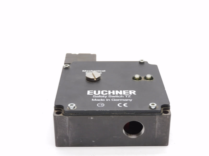 EUCHNER TZ2LE110PGVAB 074310 230V 6A ( NO KEY) NSNP