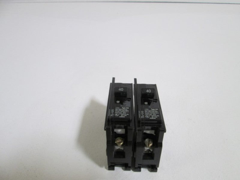LOT OF 2 SIEMENS CIRCUIT BREAKER BQ1B040 NSNP