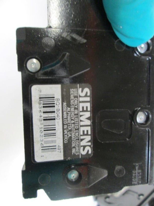 LOT OF 2 SIEMENS CIRCUIT BREAKER BQ1B040 NSNP