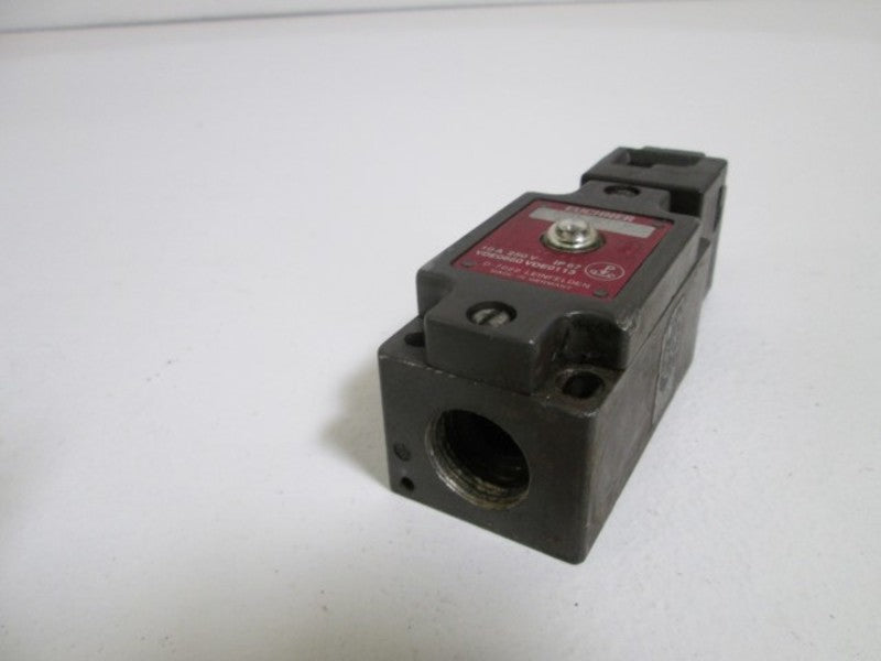 EUCHNER NZ1VZ-518B L220 UNMP