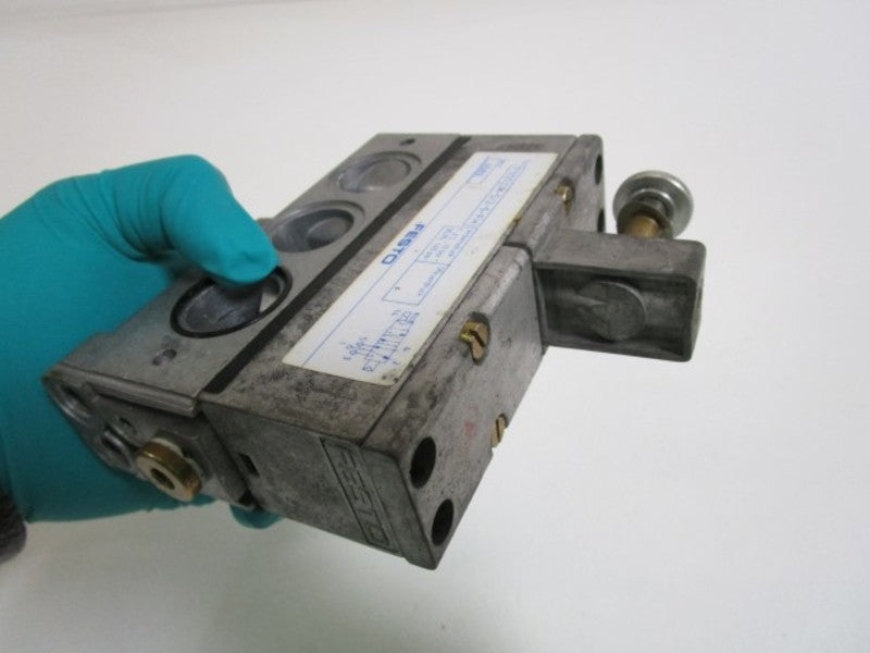 FESTO CM-5/2-6-FH W/ CABW-1/8 UNMP