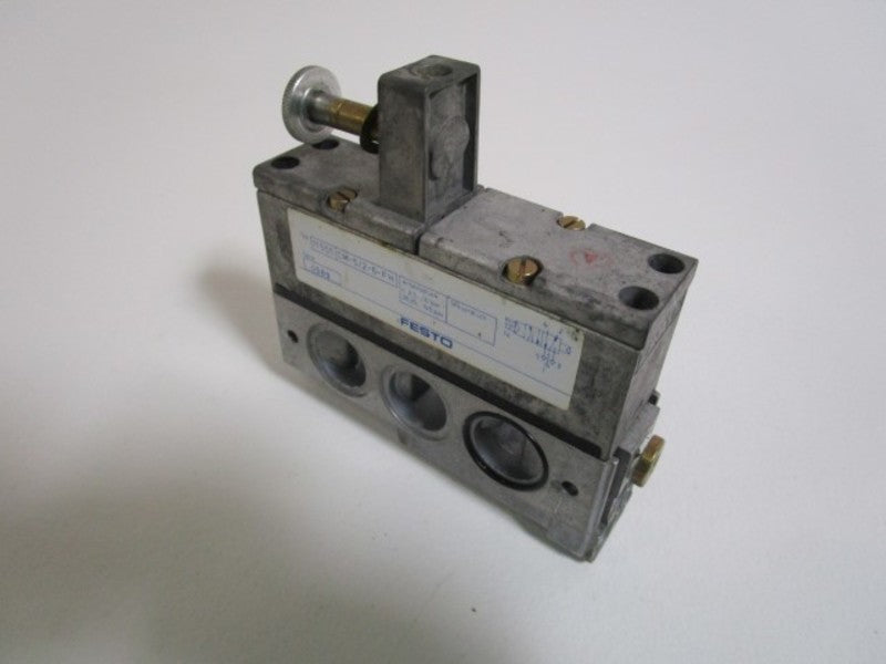 FESTO CM-5/2-6-FH W/ CABW-1/8 UNMP