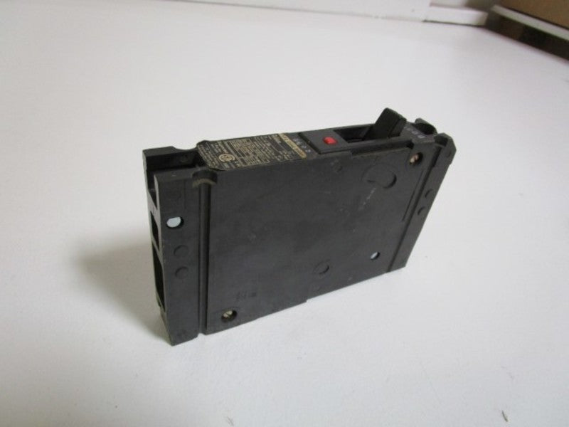 I-T-E CIRCUIT BREAKER 20A E61B020 UNMP