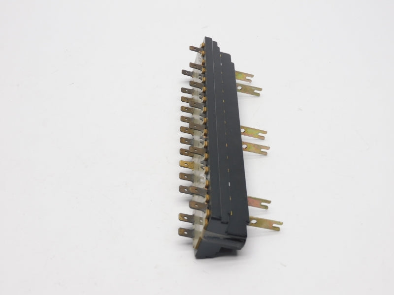 UNIVERSAL PARTS HR54KQ175 ASP6136-02 240VAC 17A NSMP