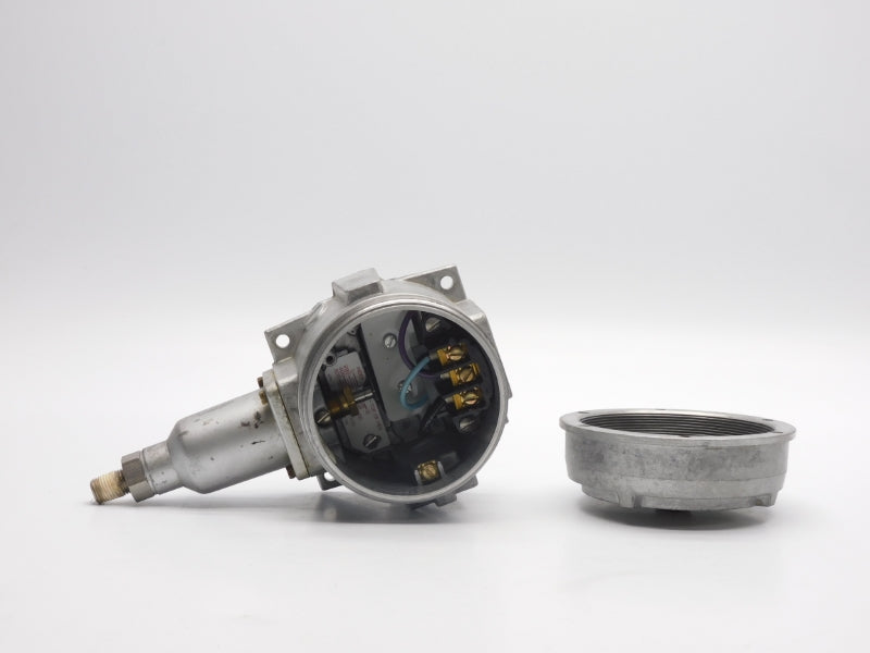 UNITED ELECTRIC J120-356 125/250VAC 15A 20/100PSI UNMP