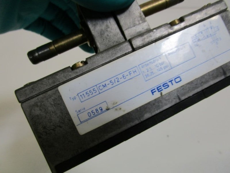 FESTO VALVE 11555 CM-5/2-6-FH (AS PICTURED) NSNP