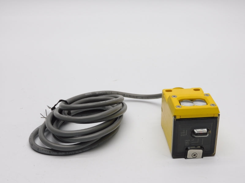 BANNER ENGINEERING Q45VR2R 90-250VAC 5A UNMP