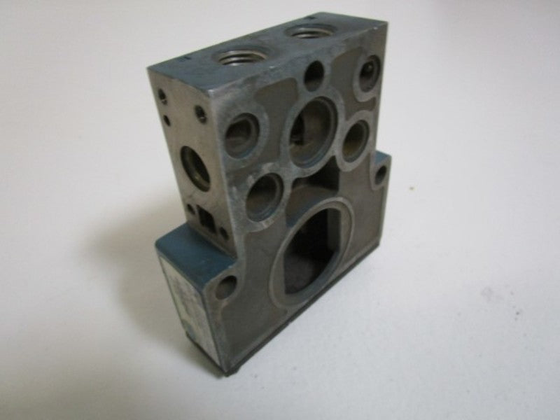 MAC 821C-PM-111DA-142 UNMP