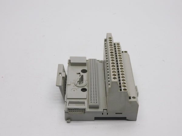 ALLEN BRADLEY 1794-TB2 SER. A 120VAC 10A UNMP