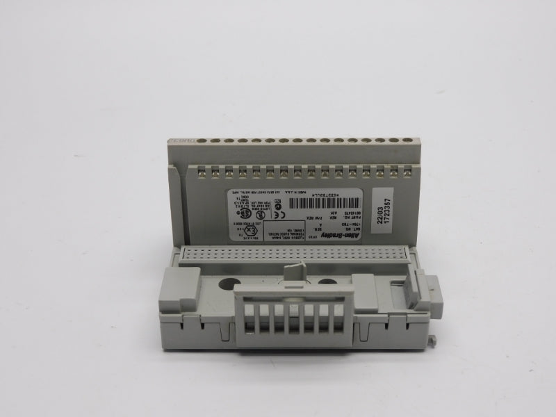 ALLEN BRADLEY 1794-TB3 SER. A 120VAC 10A REV. A01 UNMP