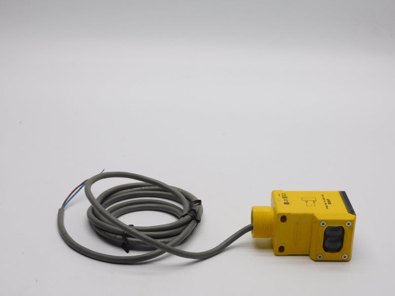 BANNER ENGINEERING Q452E 90-250VAC UNMP