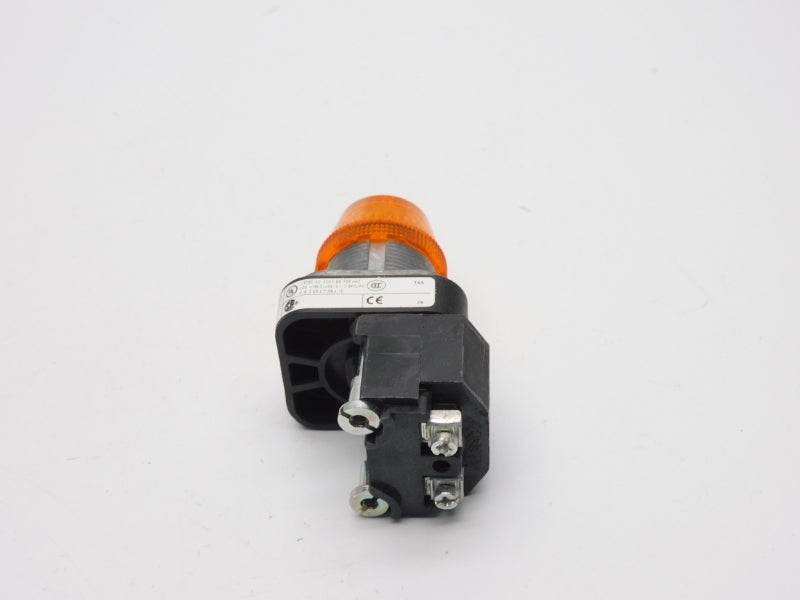 ALLEN BRADLEY 800T-PH16A SER. V 120V (WH) NSMP
