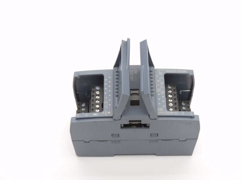 SIEMENS 6ES7232-4HD32-0XB0 24VDC NSNP