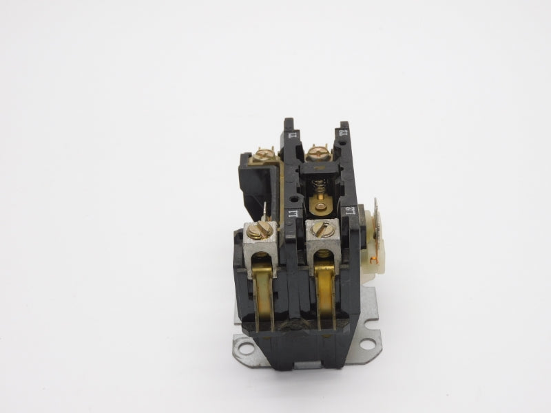 PRODUCTS UNLIMITED 3100A15Q152L 24VAC 25A UNMP