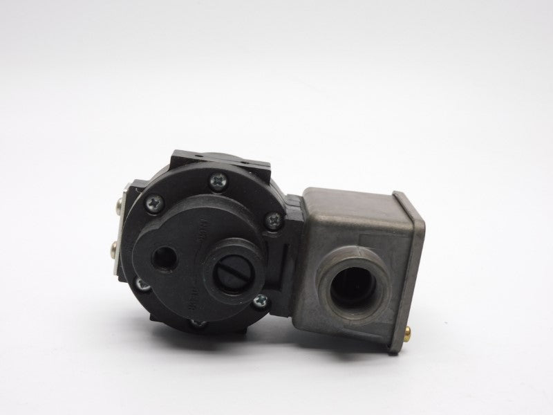 BARKSDALE CONTROLS EPDIH-AA40 250VAC 4A 3-150PSI NSNP
