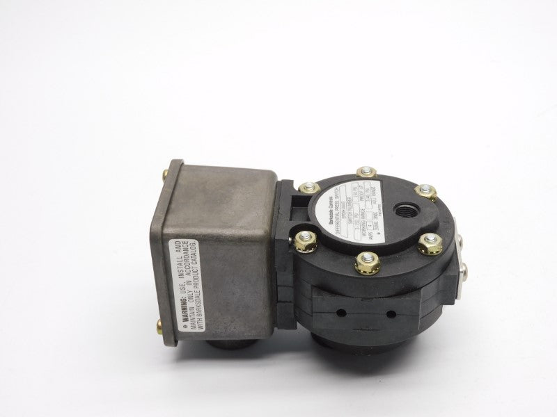 BARKSDALE CONTROLS EPDIH-AA40 250VAC 4A 3-150PSI NSNP