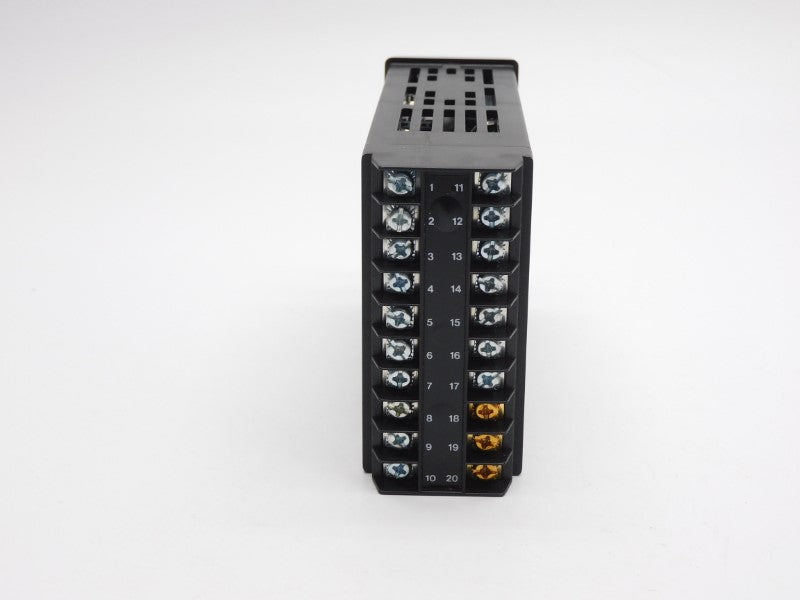 EUROTHERM 808/L1/0/R1/C4/0/QLS/(AJHC105)/ UNMP