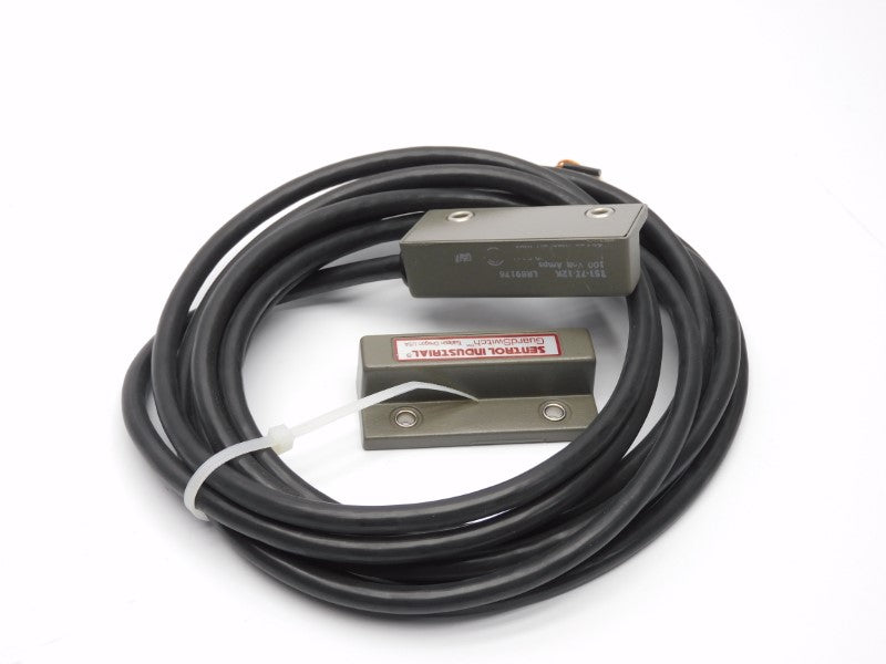 SENTROL INDUSTRIAL 151-7Z-12K 100V NSMP