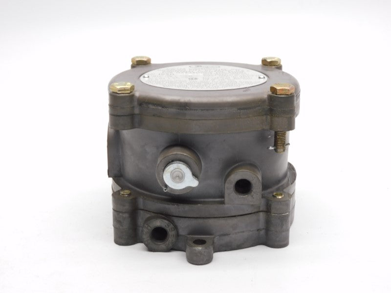 DWYER 1950-0-2F 480VAC 15A 10PSI NSNP