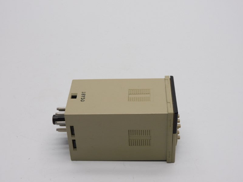 OMRON E5C4-R20J 110/120VAC 3A NSNP