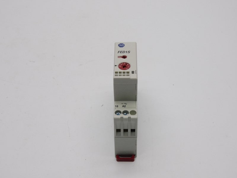 ALLEN BRADLEY 700-FED1SU22 SER. B 110-240VAC 5A 0.75S-1H (WH) NSMP
