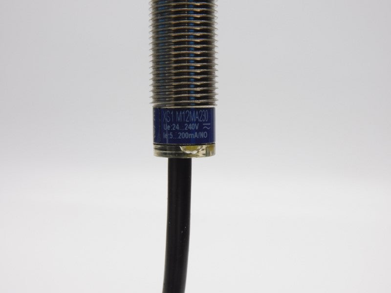 TELEMECANIQUE XS1M12MA230 24-240V NSNP