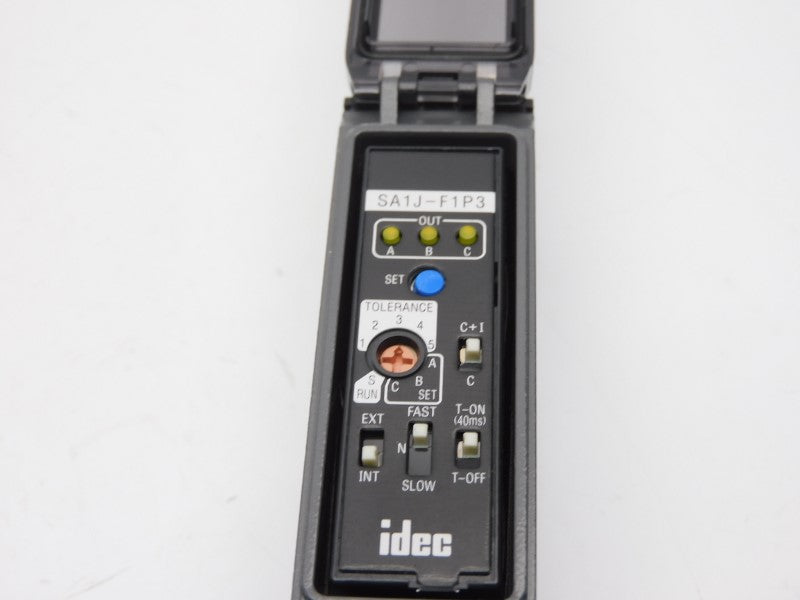 IDEC SA1J-F1P3 12-24VDC UNMP