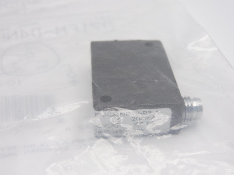 ALLEN BRADLEY 871FM-D4NP12-P3 SER. A 10-30VDC NSMP