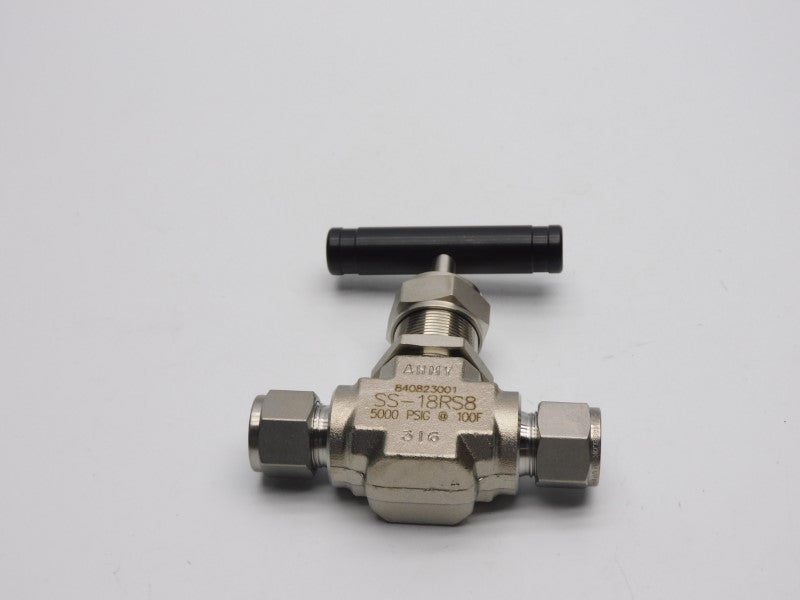 SWAGELOK SS-18RS8 5000PSI NSNP