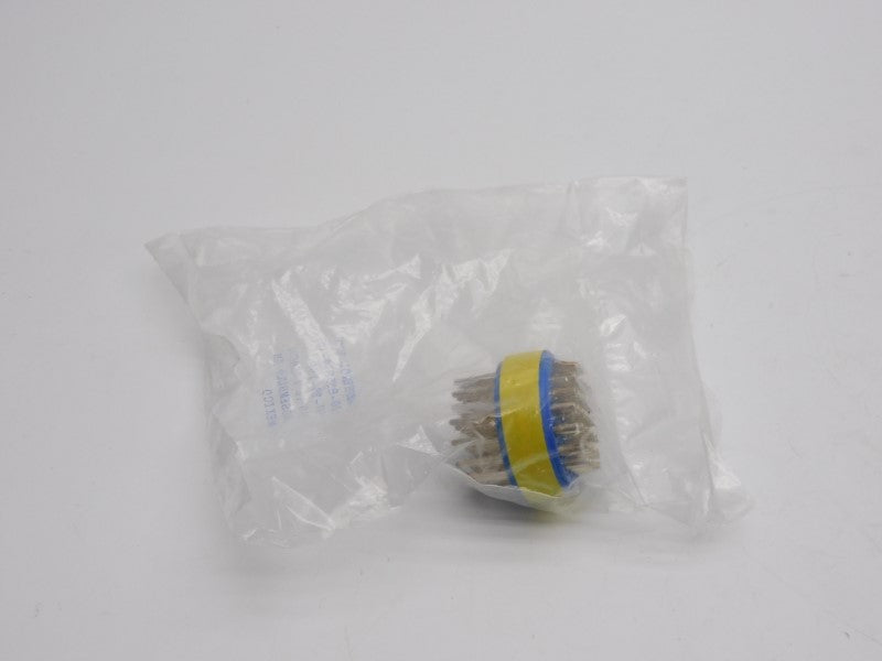 AMPHENOL 10-825814-15P 97-28-15P NSMP