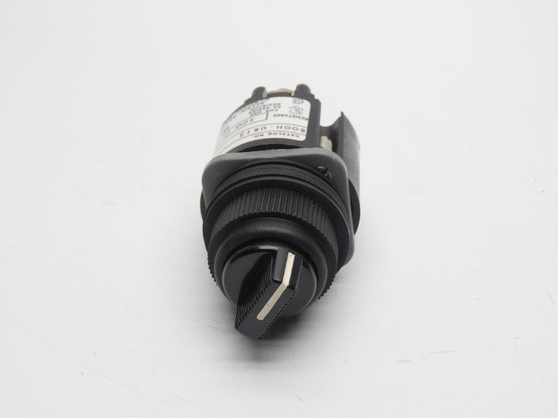 ALLEN BRADLEY 800H-UR12 SER. B 300VAC NSNP